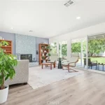 b42486316549a24d22f8a0c54a298d29-cc_ft_384